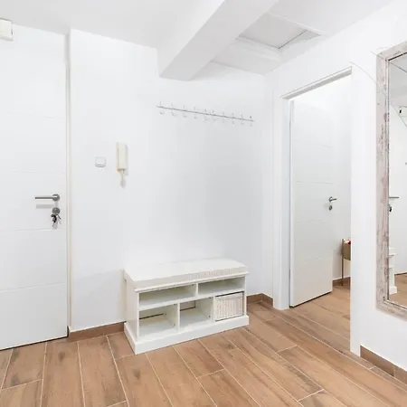 Apartment Lux - Sea View, Near The Beach And Center Apartment Porec